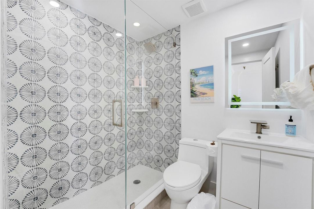 Modern Bathroom