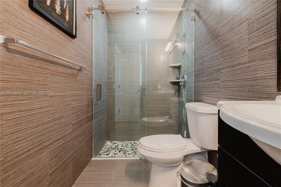 В аренду: $2,900 (2 спален, 2 ванн, 3325 Квадратных фут)