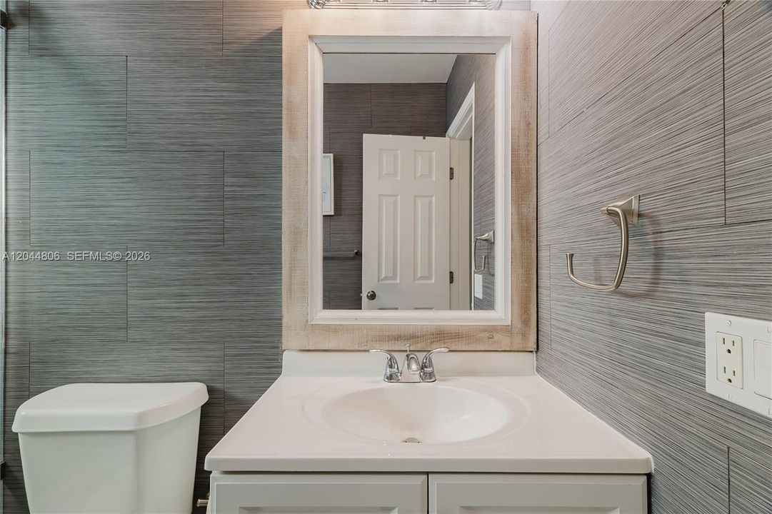 В аренду: $2,900 (2 спален, 2 ванн, 3325 Квадратных фут)