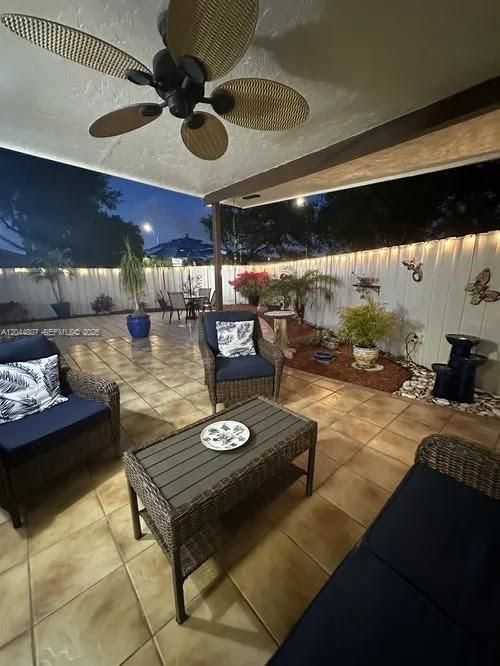 For Rent: $3,300 (3 beds, 2 baths, 1472 Square Feet)
