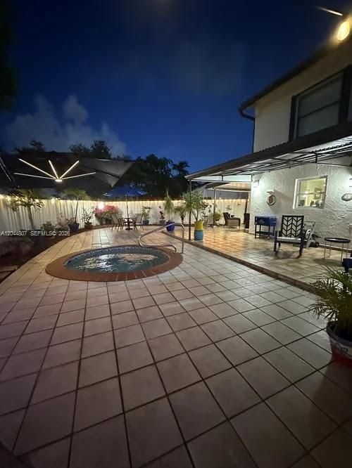 For Rent: $3,300 (3 beds, 2 baths, 1472 Square Feet)