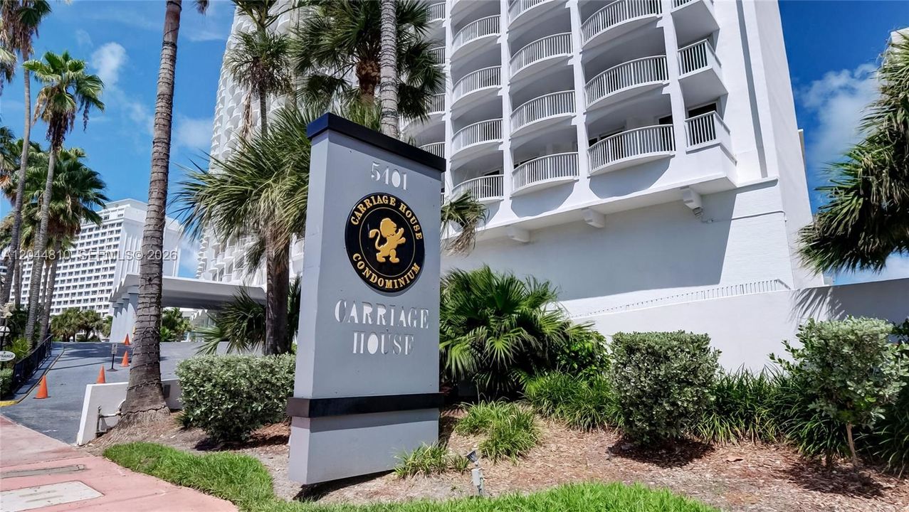 For Rent: $3,150 (1 beds, 1 baths, 980 Square Feet)