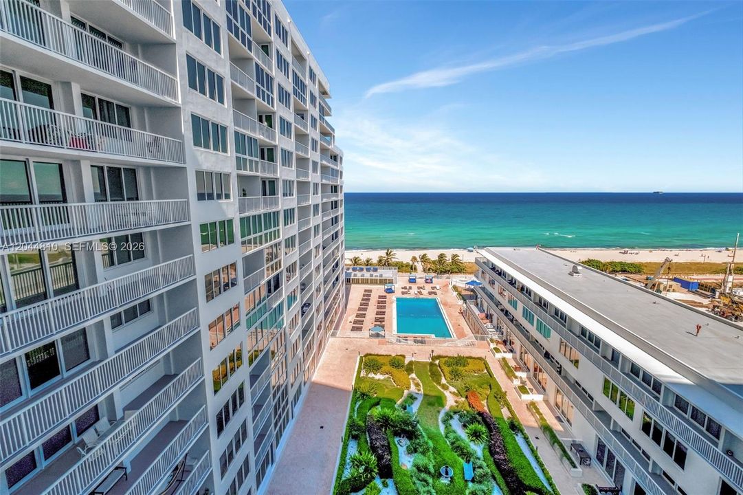 For Rent: $3,150 (1 beds, 1 baths, 980 Square Feet)