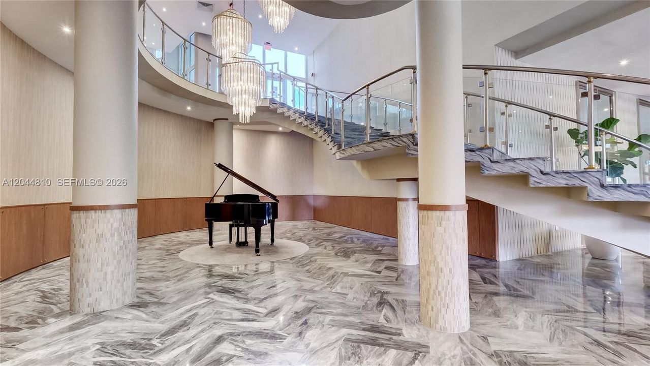 For Rent: $3,150 (1 beds, 1 baths, 980 Square Feet)