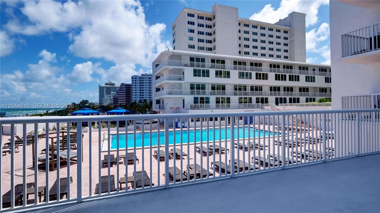For Rent: $3,150 (1 beds, 1 baths, 980 Square Feet)