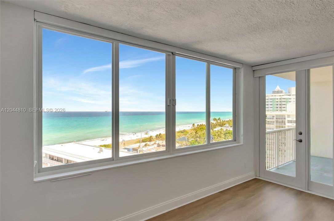 For Rent: $3,150 (1 beds, 1 baths, 980 Square Feet)