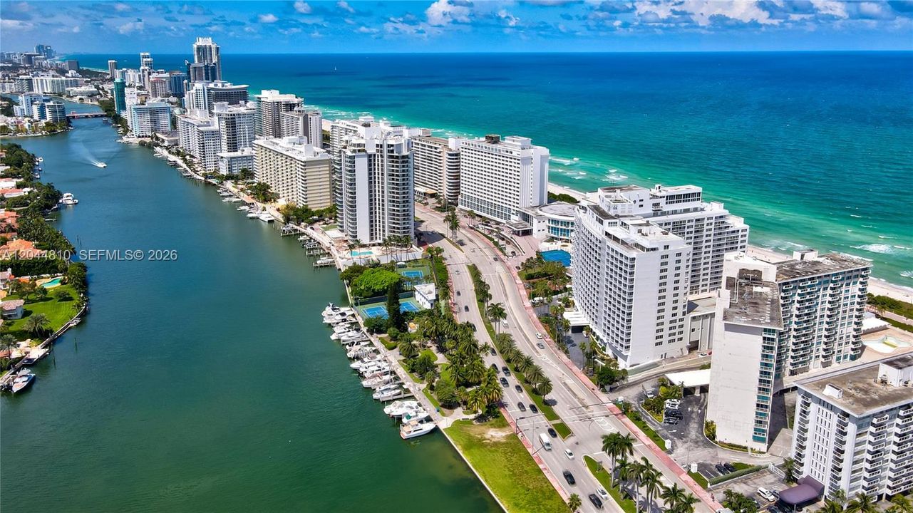 For Rent: $3,150 (1 beds, 1 baths, 980 Square Feet)
