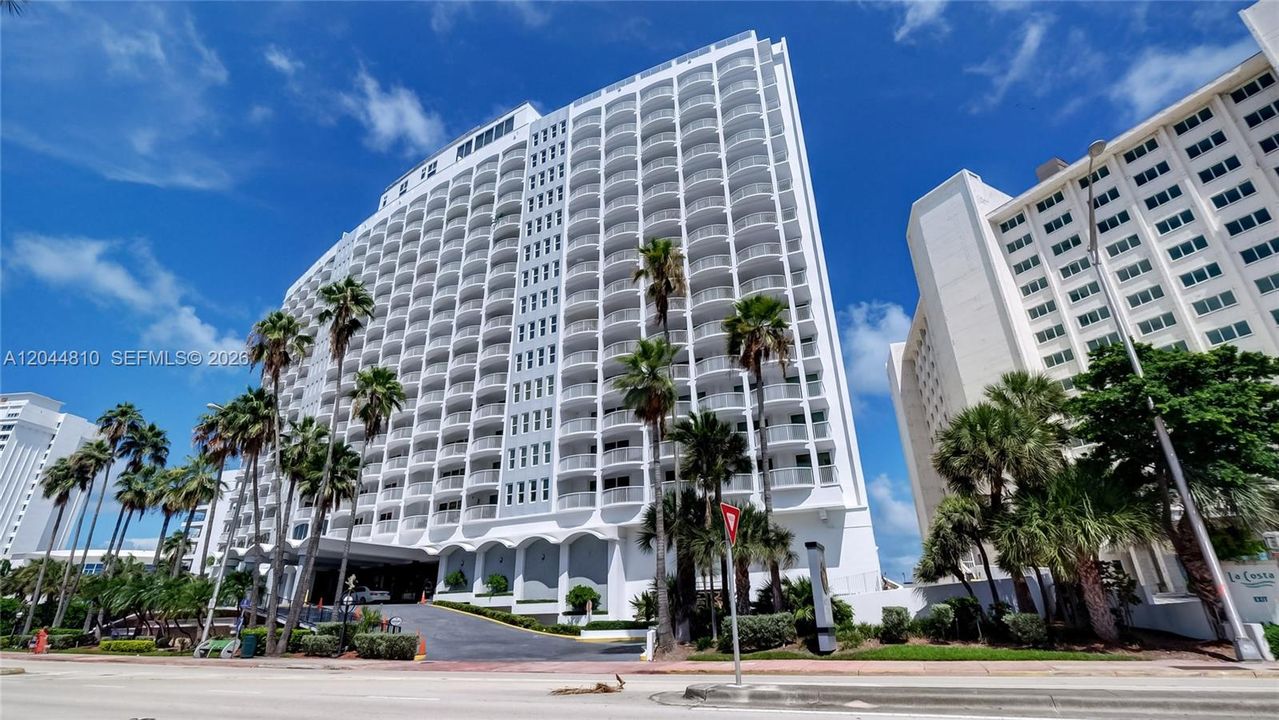 For Rent: $3,150 (1 beds, 1 baths, 980 Square Feet)