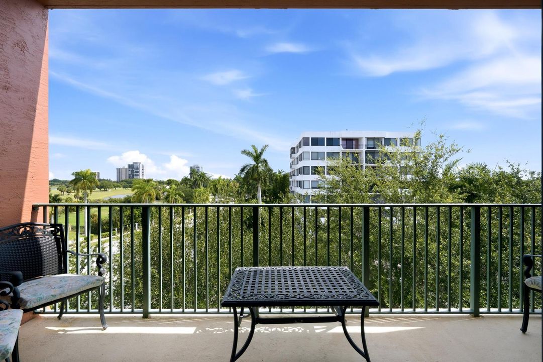 Balcony view Living