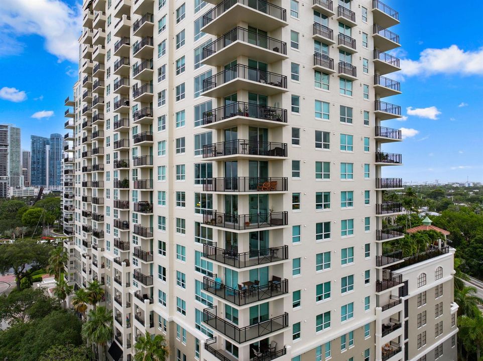 28 The Symphony Exterior View