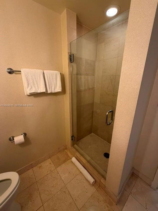 En Venta: $254,000 (0 camas, 1 baños, 551 Pies cuadrados)