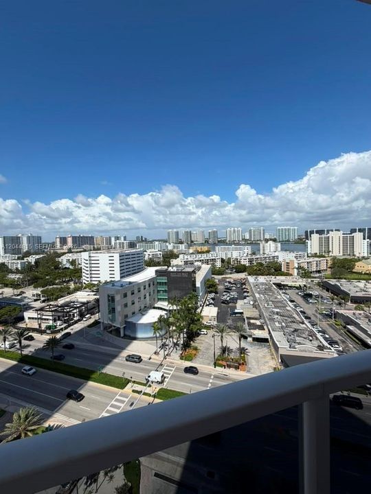 En Venta: $254,000 (0 camas, 1 baños, 551 Pies cuadrados)