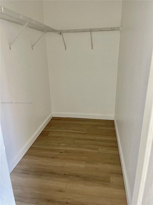 В аренду: $2,800 (3 спален, 2 ванн, 1295 Квадратных фут)