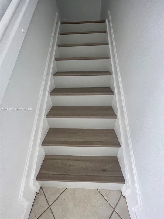 В аренду: $2,800 (3 спален, 2 ванн, 1295 Квадратных фут)