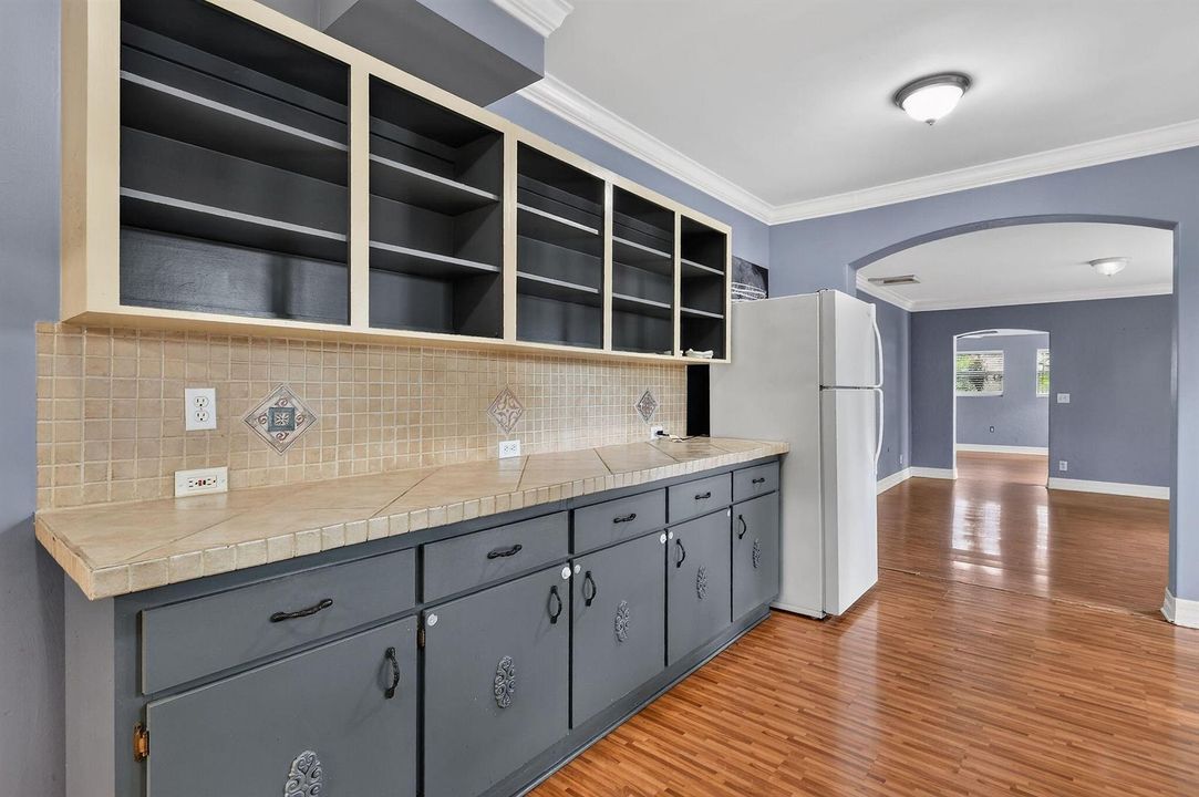 1005SelkirkSt(19)