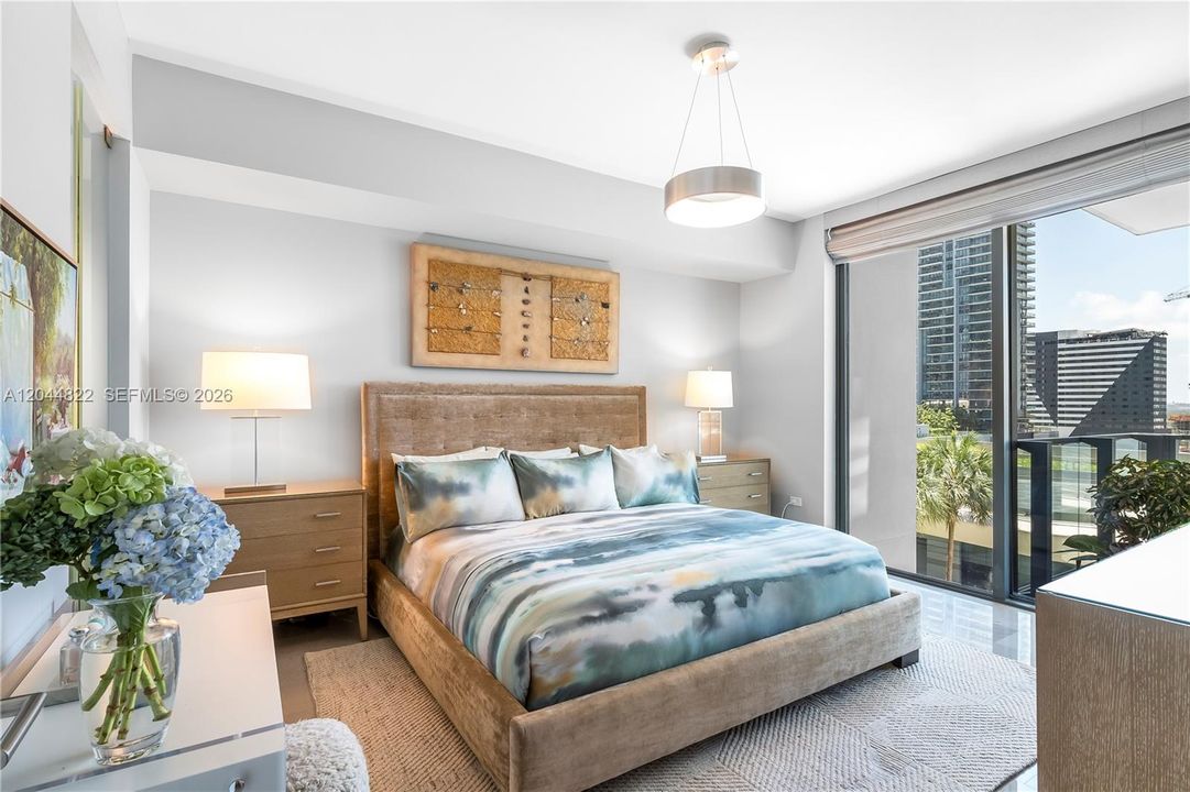 For Rent: $6,300 (2 beds, 2 baths, 1193 Square Feet)