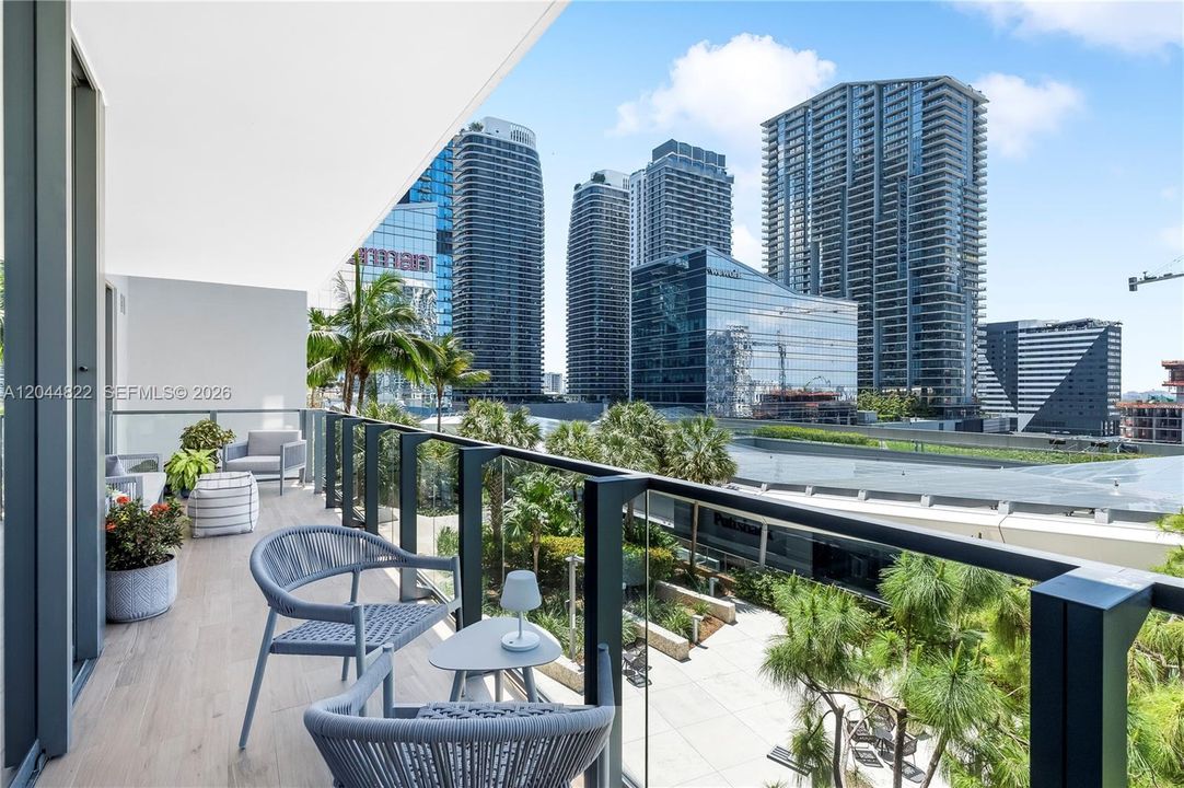 For Rent: $6,300 (2 beds, 2 baths, 1193 Square Feet)