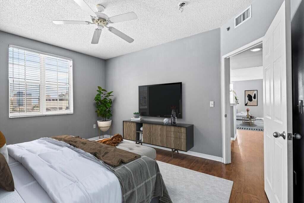 1112 Master Suite #2