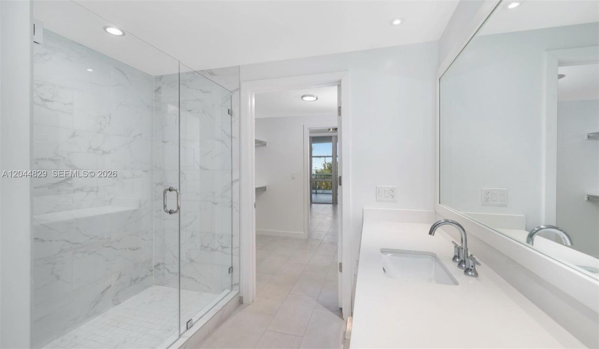 В аренду: $4,690 (2 спален, 2 ванн, 1078 Квадратных фут)