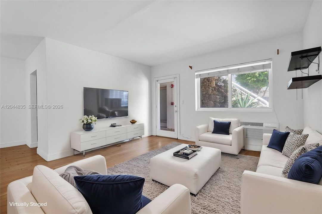 VIRTUAL STAGING
