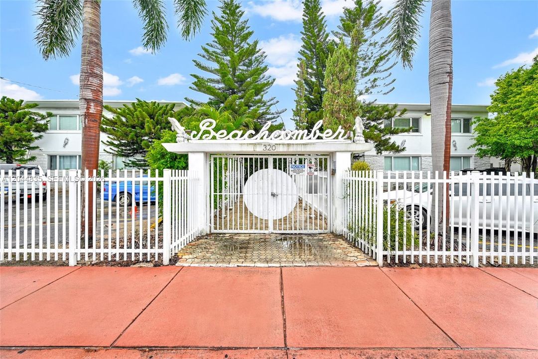 For Rent: $1,875 (1 beds, 1 baths, 632 Square Feet)