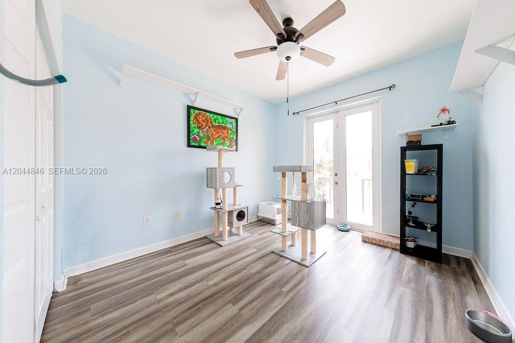 For Sale: $541,900 (3 beds, 2 baths, 1733 Square Feet)