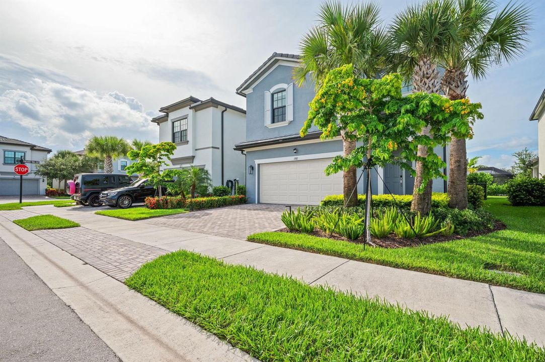 2-web-or-mls-2387-rollingwood-ct