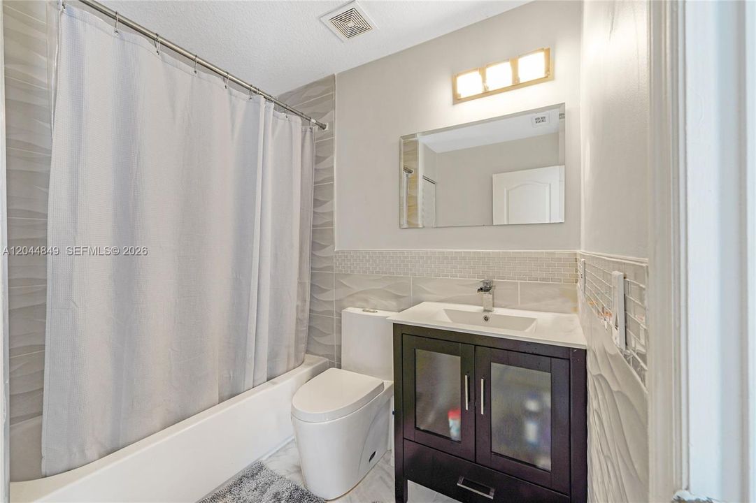 For Sale: $759,000 (4 beds, 2 baths, 2716 Square Feet)