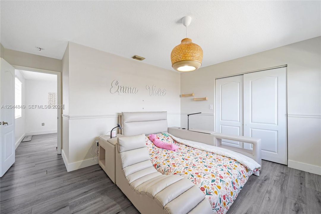 For Sale: $759,000 (4 beds, 2 baths, 2716 Square Feet)