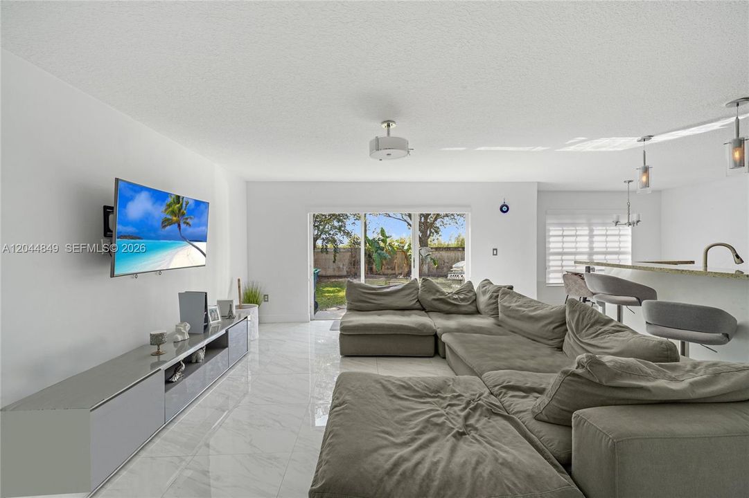 For Sale: $759,000 (4 beds, 2 baths, 2716 Square Feet)