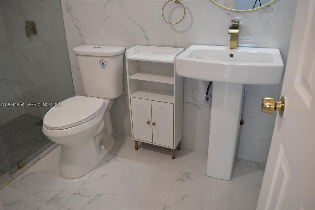 For Rent: $1,750 (1 beds, 1 baths, 600 Square Feet)