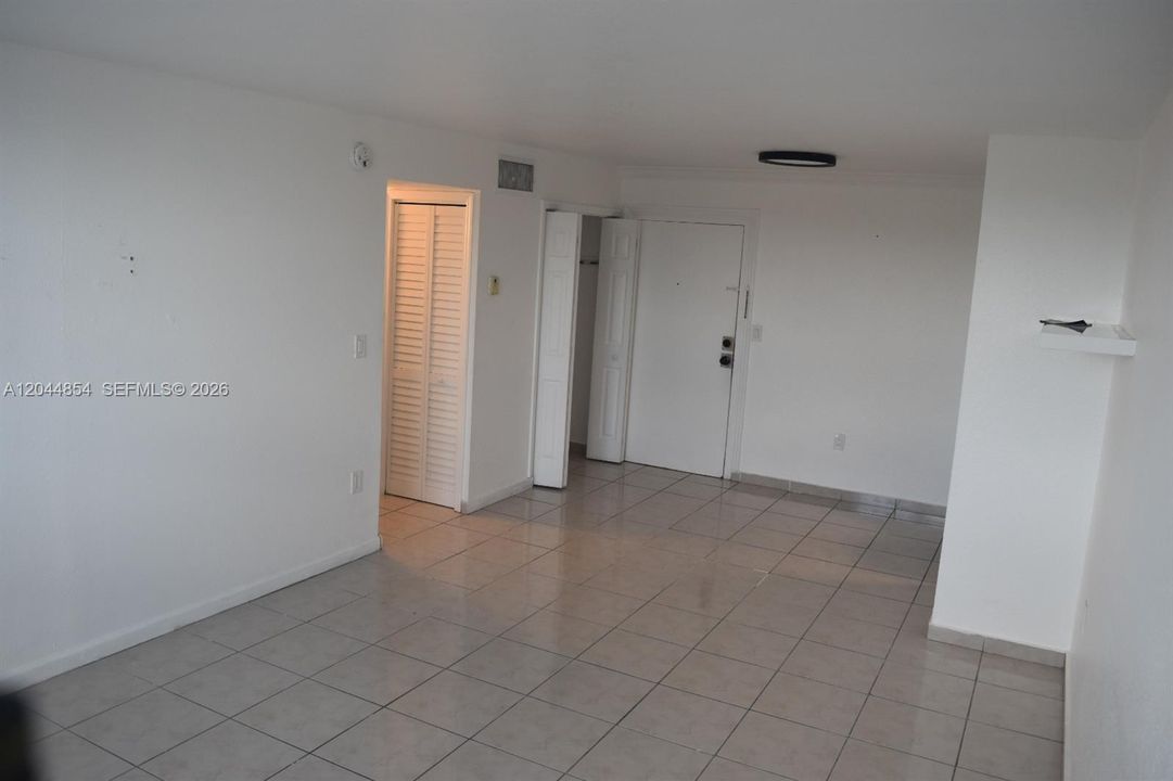 For Rent: $1,750 (1 beds, 1 baths, 600 Square Feet)
