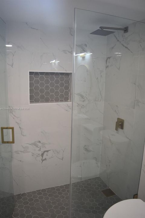 For Rent: $1,750 (1 beds, 1 baths, 600 Square Feet)