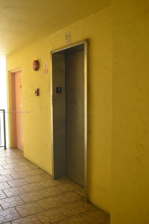 For Rent: $1,750 (1 beds, 1 baths, 600 Square Feet)