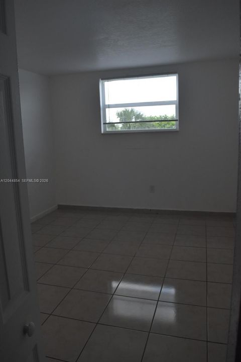 For Rent: $1,750 (1 beds, 1 baths, 600 Square Feet)
