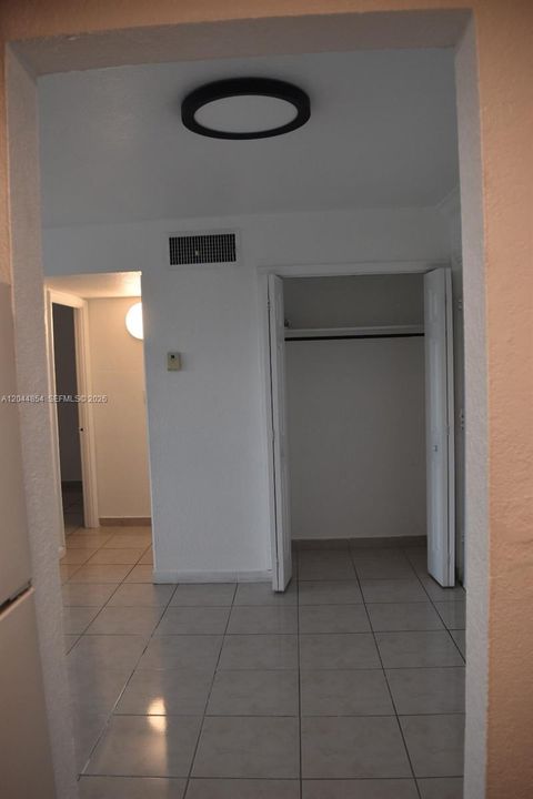 For Rent: $1,750 (1 beds, 1 baths, 600 Square Feet)