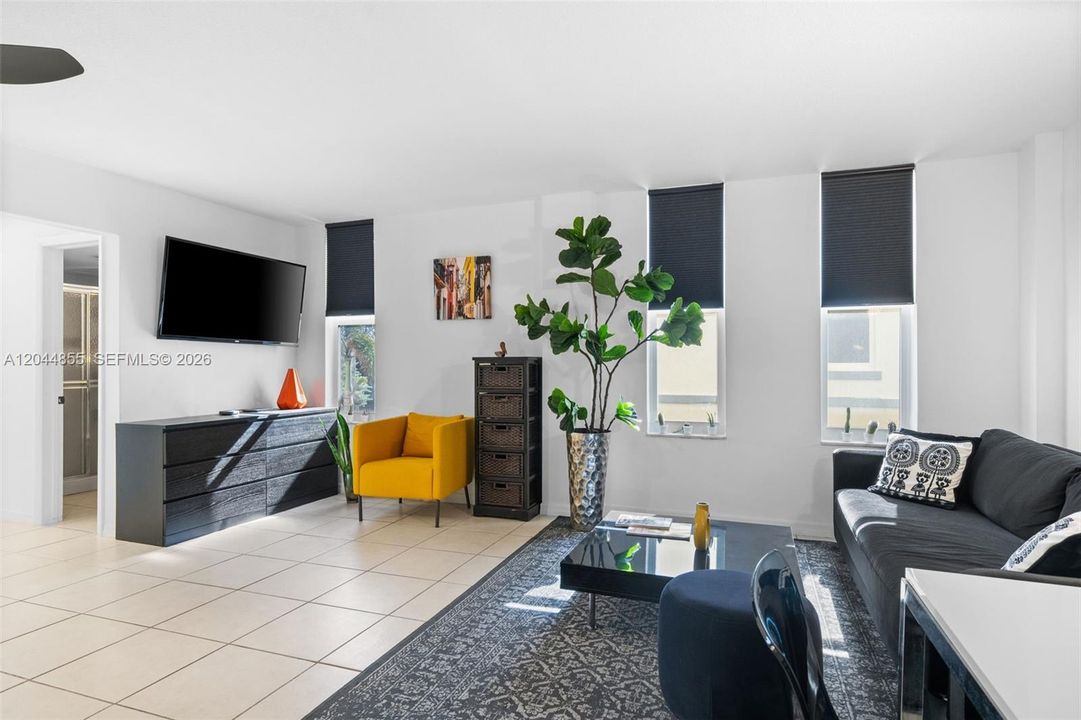 В аренду: $2,450 (1 спален, 1 ванн, 625 Квадратных фут)