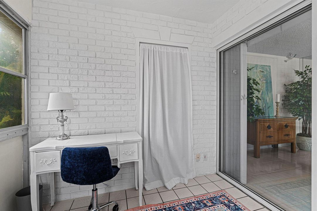 019-10098South40thDrive-BoyntonBeach-FL-