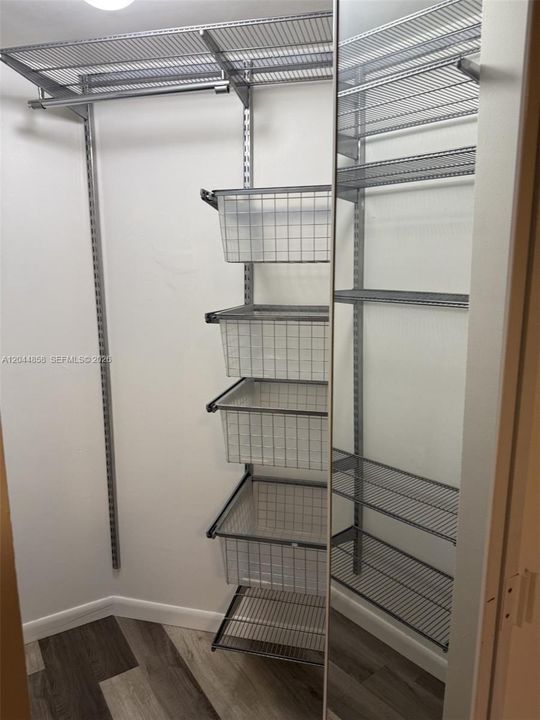В аренду: $2,350 (2 спален, 2 ванн, 1220 Квадратных фут)