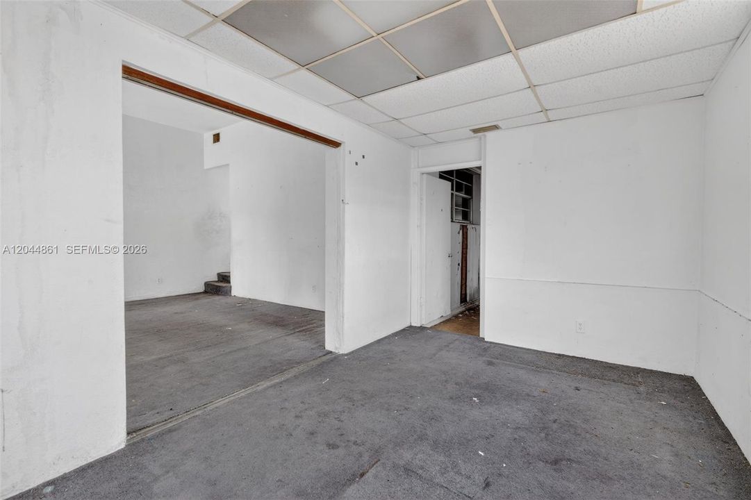 For Sale: $475,000 (3 beds, 2 baths, 1594 Square Feet)
