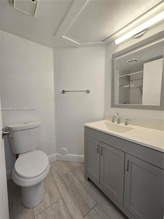 В аренду: $2,200 (2 спален, 2 ванн, 1038 Квадратных фут)