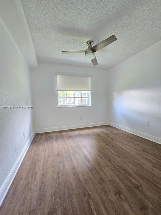 В аренду: $2,200 (2 спален, 2 ванн, 1038 Квадратных фут)