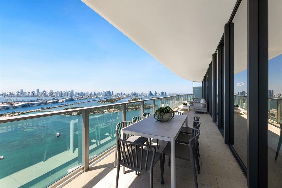 For Sale: $6,799,000 (3 beds, 3 baths, 2930 Square Feet)