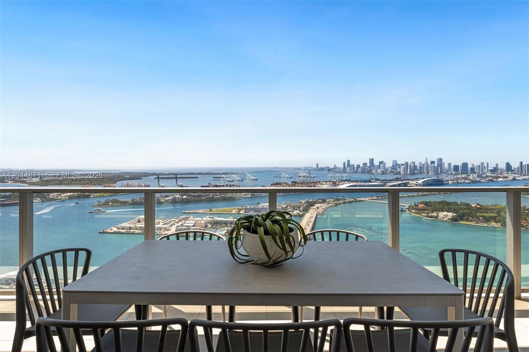 For Sale: $6,799,000 (3 beds, 3 baths, 2930 Square Feet)