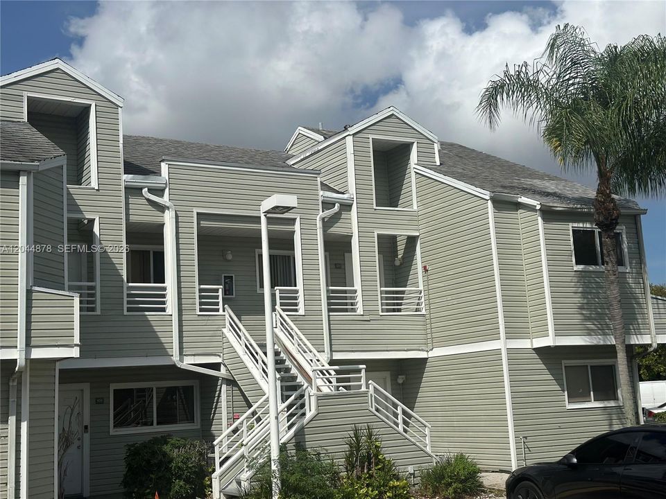 В аренду: $2,100 (2 спален, 2 ванн, 1096 Квадратных фут)