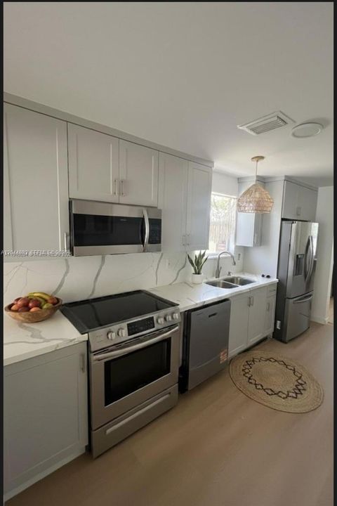 En Venta: $975,000 (3 camas, 1 baños, 1348 Pies cuadrados)