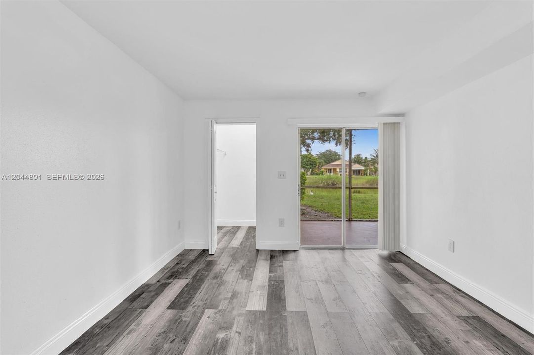 For Rent: $2,445 (2 beds, 2 baths, 1241 Square Feet)
