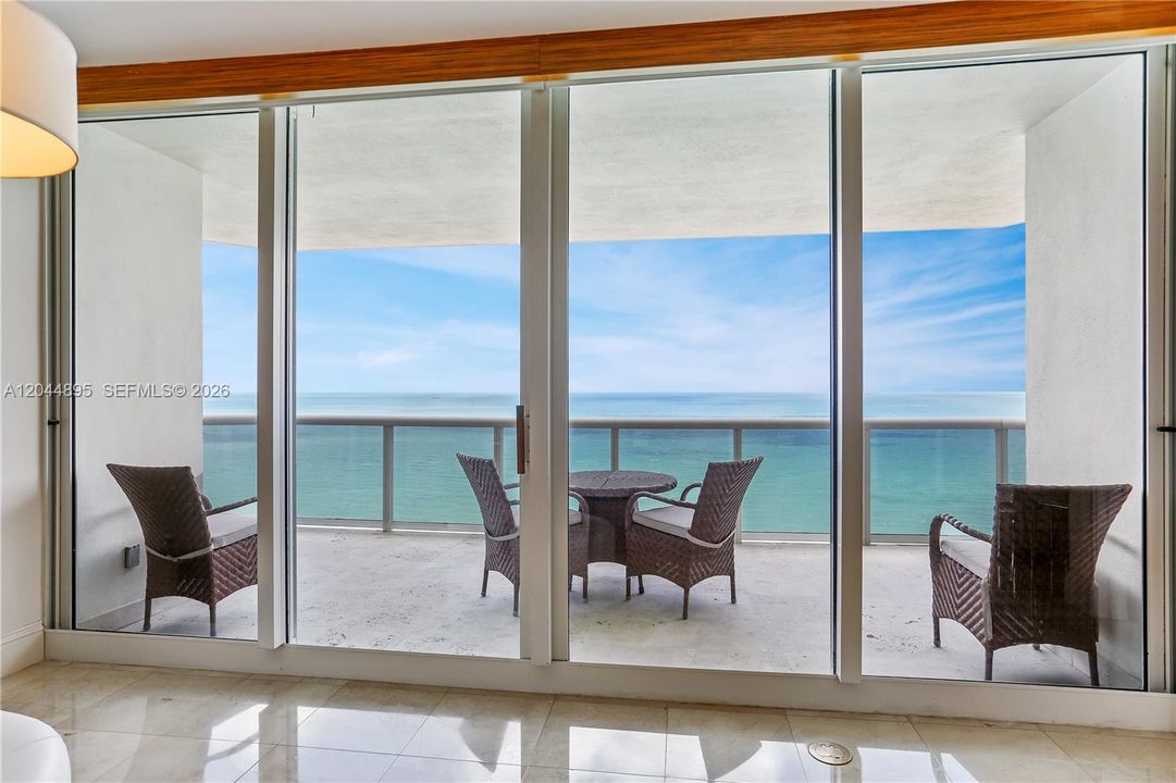 For Rent: $8,700 (2 beds, 2 baths, 1530 Square Feet)