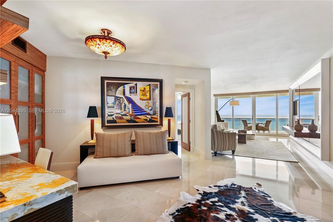 For Rent: $8,700 (2 beds, 2 baths, 1530 Square Feet)