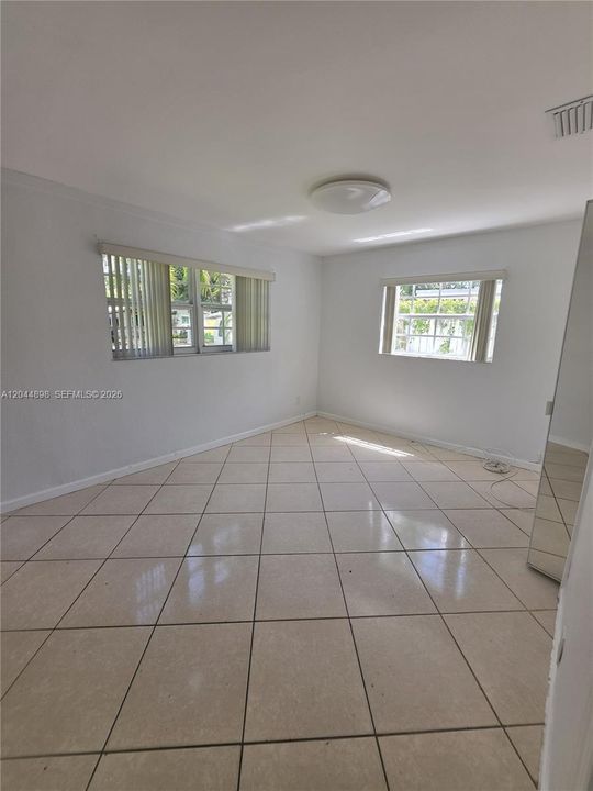 В аренду: $2,650 (3 спален, 1 ванн, 0 Квадратных фут)